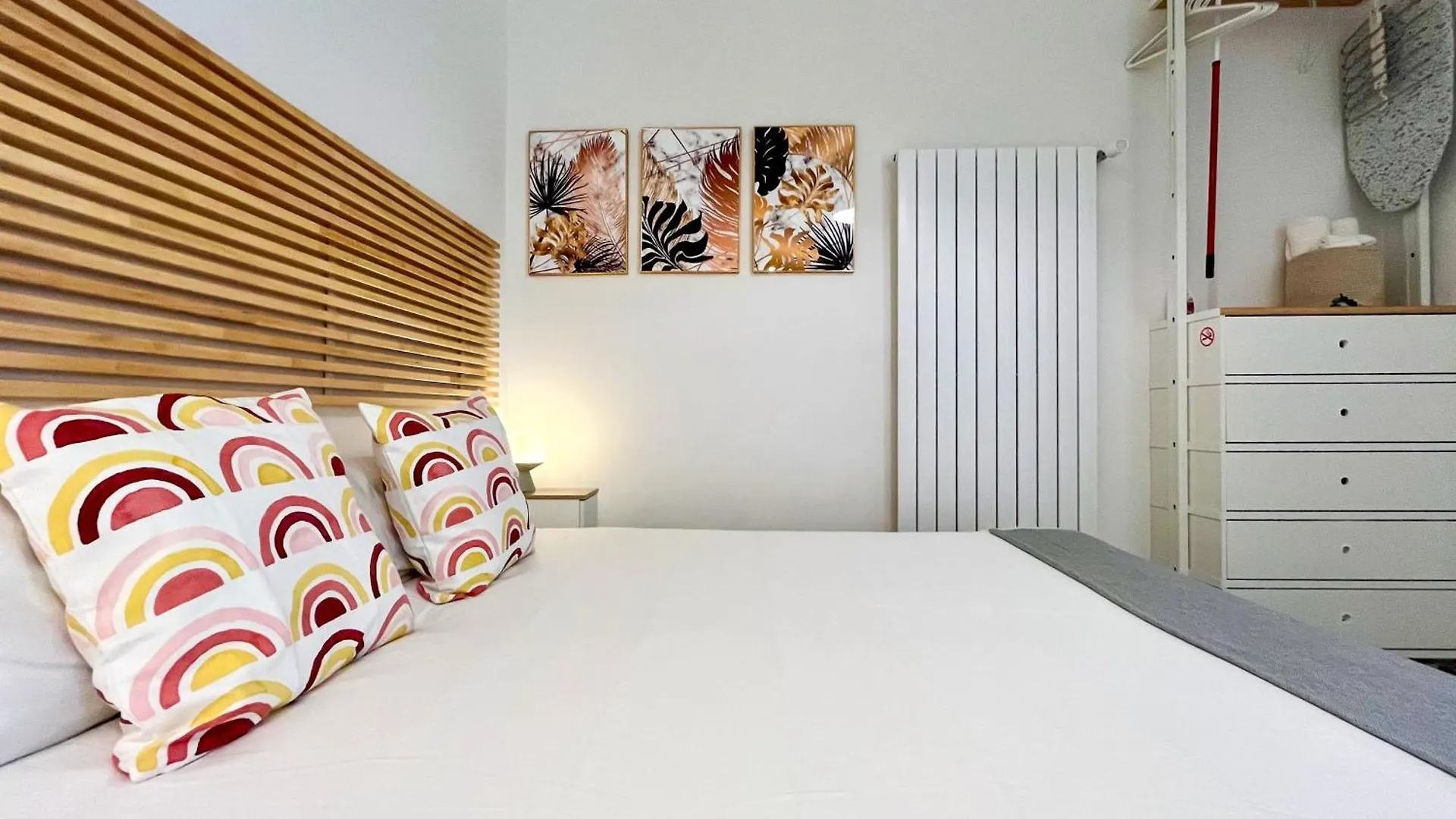 Mh Studios Milan 0*,